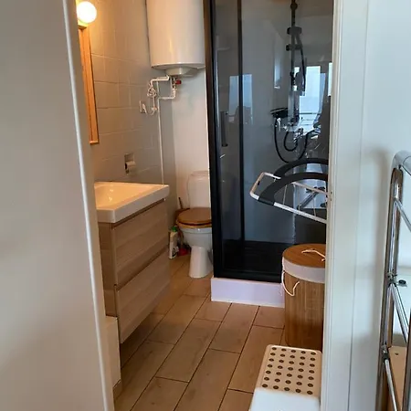 Superbe Vue Avec Balcon -façade En Travaux Jusque Juin * Blankenberge